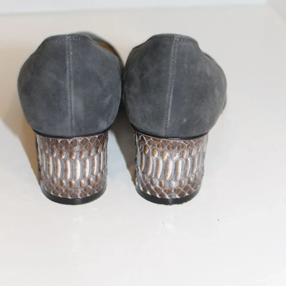 REDUCED Sarah Flint EMMA Gray Suede Closed Toe None Classic Pumps Shoes 35.5